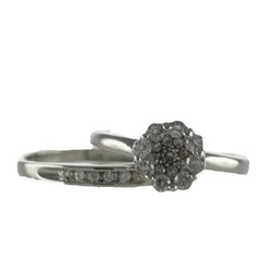 Dainty 14K White Gold Flower Shaped Clustered Diamond Face Ring.